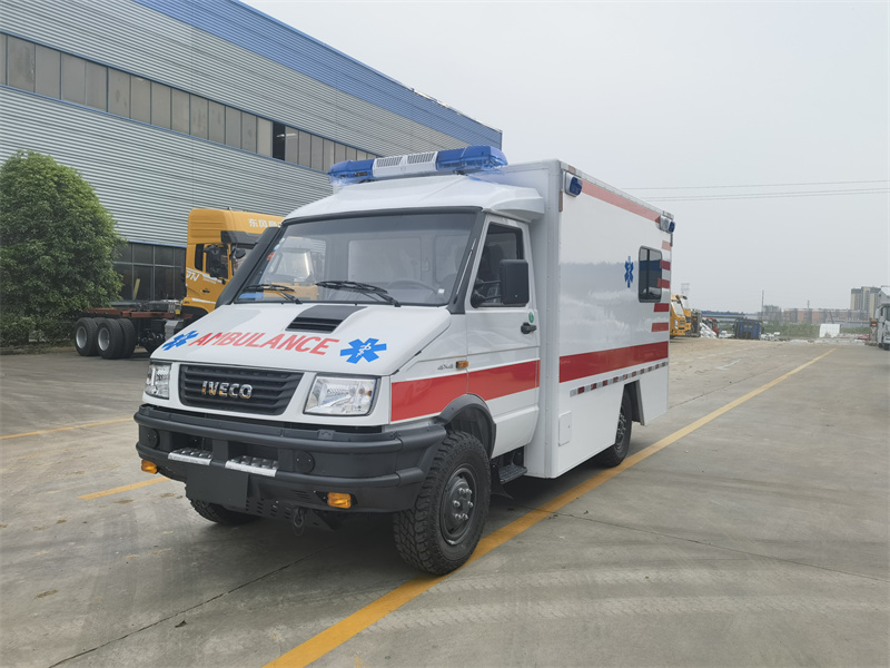 華通牌依維柯歐霸四驅(qū)方艙救護(hù)車